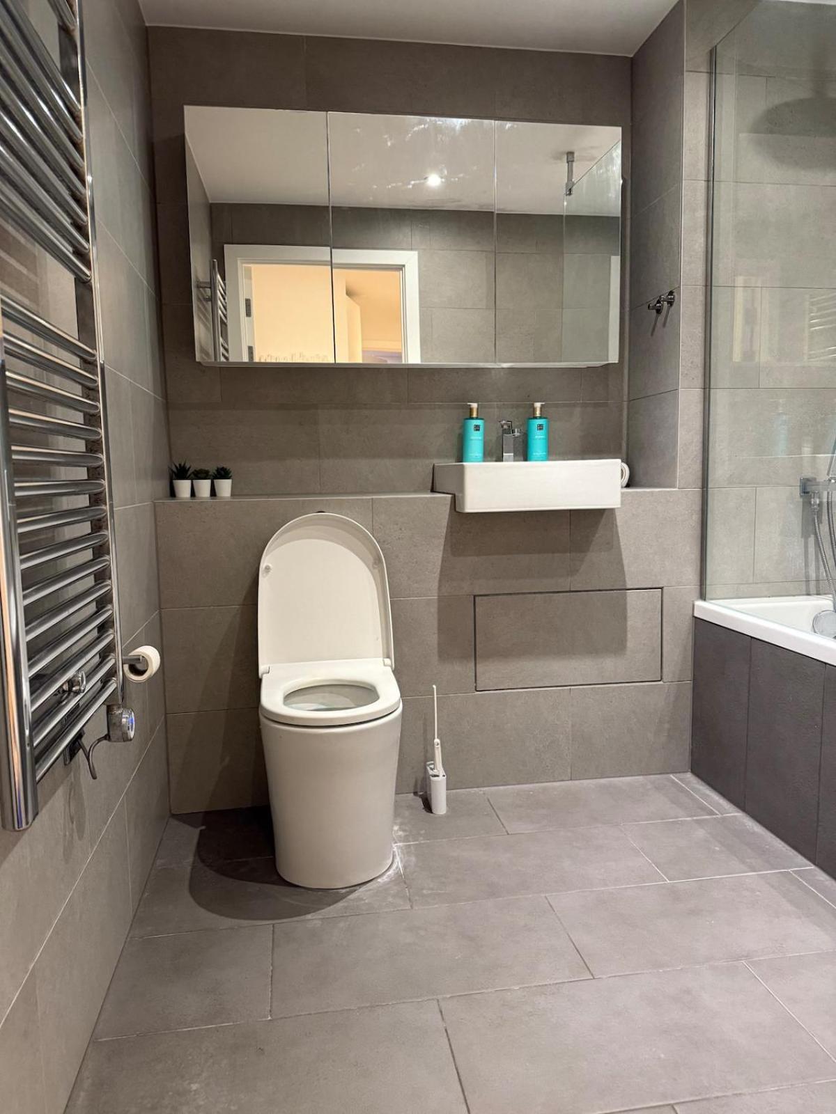 New 2 Bed Apartment Greenwich ลอนดอน ภายนอก รูปภาพ